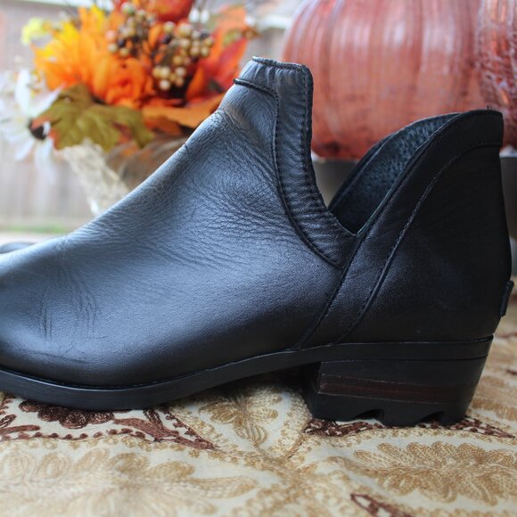 Sorel Women's Slip On Leather Booties Black Size 10 USA - Picture 6 of 13